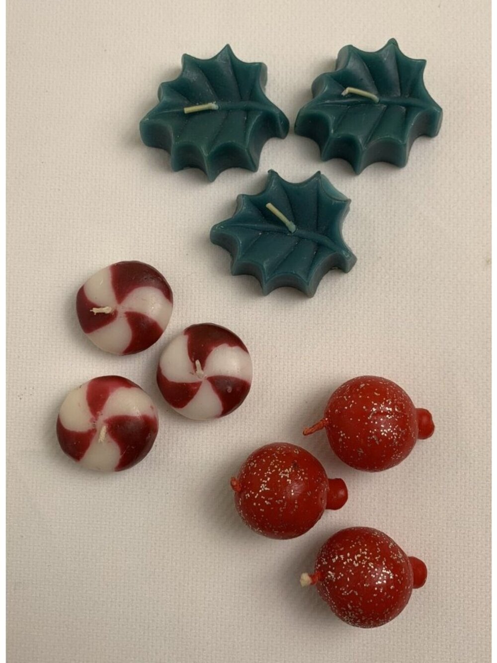 Set of 9 Christmas Floating Candles Holly Leaves Peppermints Ornaments Glitter